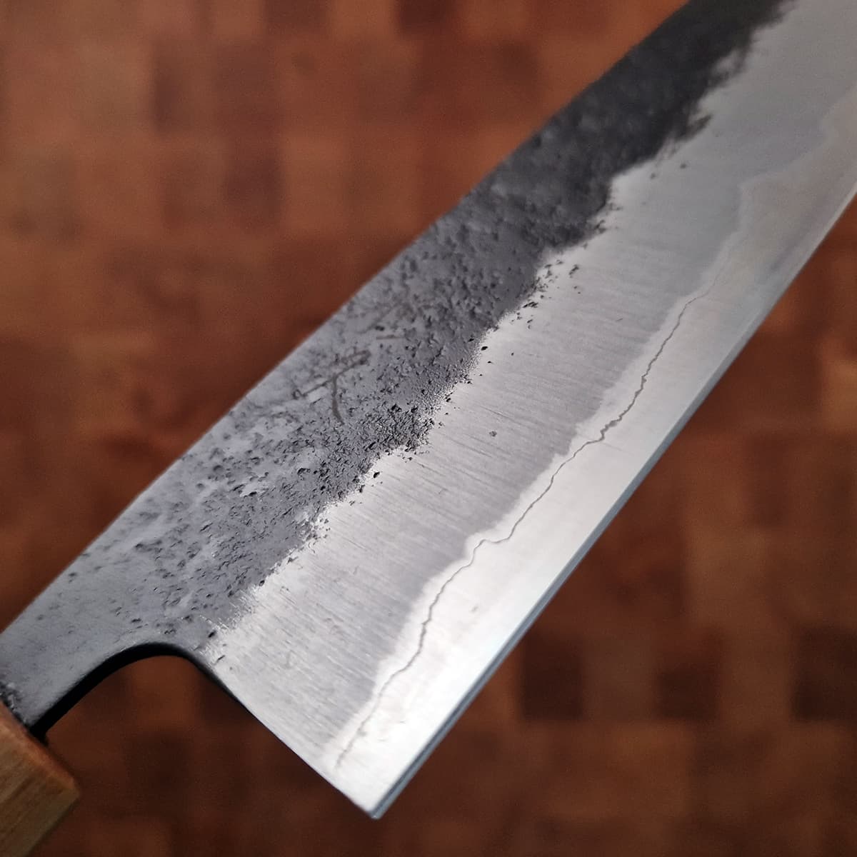 16.5cm Grønsakskniv (Santoku), Kurouchi, Super Aogami - HARAUYUKI bilde 4