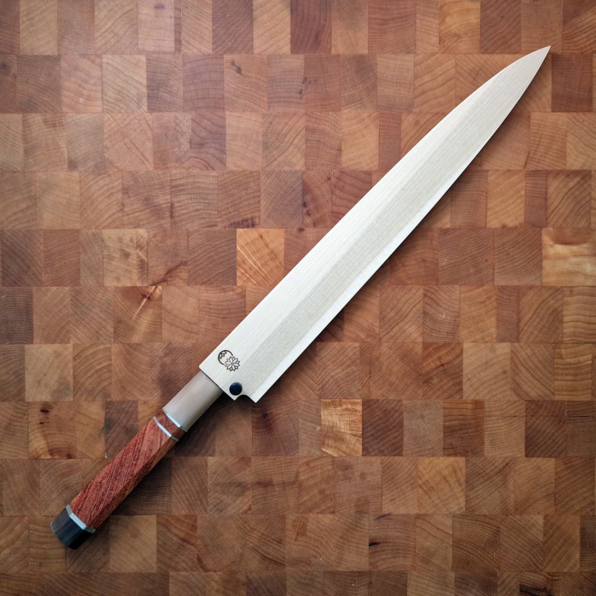 27cm Yanagiba, Mirror Polished, Shirogami II, inkl Saya - SAKAI KIKUMORI bilde 11