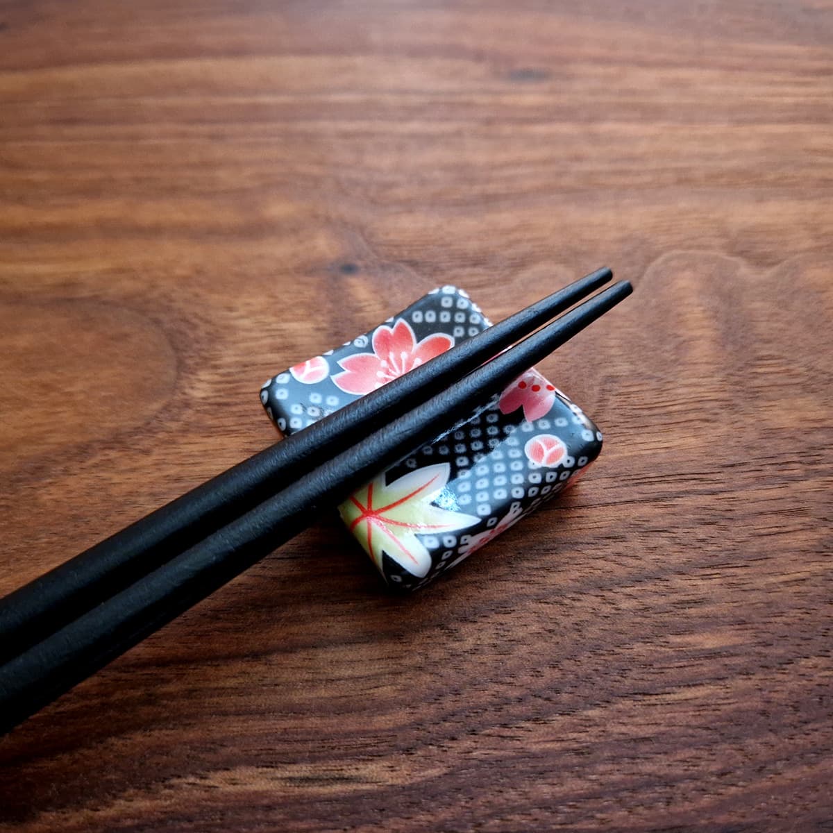 1 stk Spisepinner holder  "Sakura Black" - Tokyo design studio bilde 2