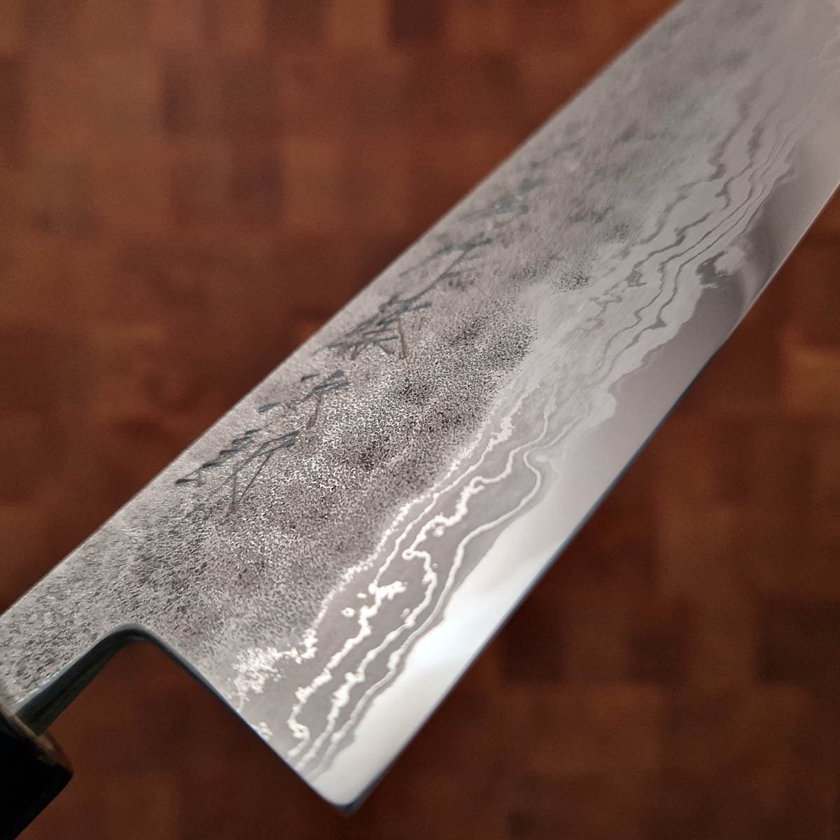 17cm Grønnsakskniv (Santoku), Hamret Aogami - TOJIRO bilde 7
