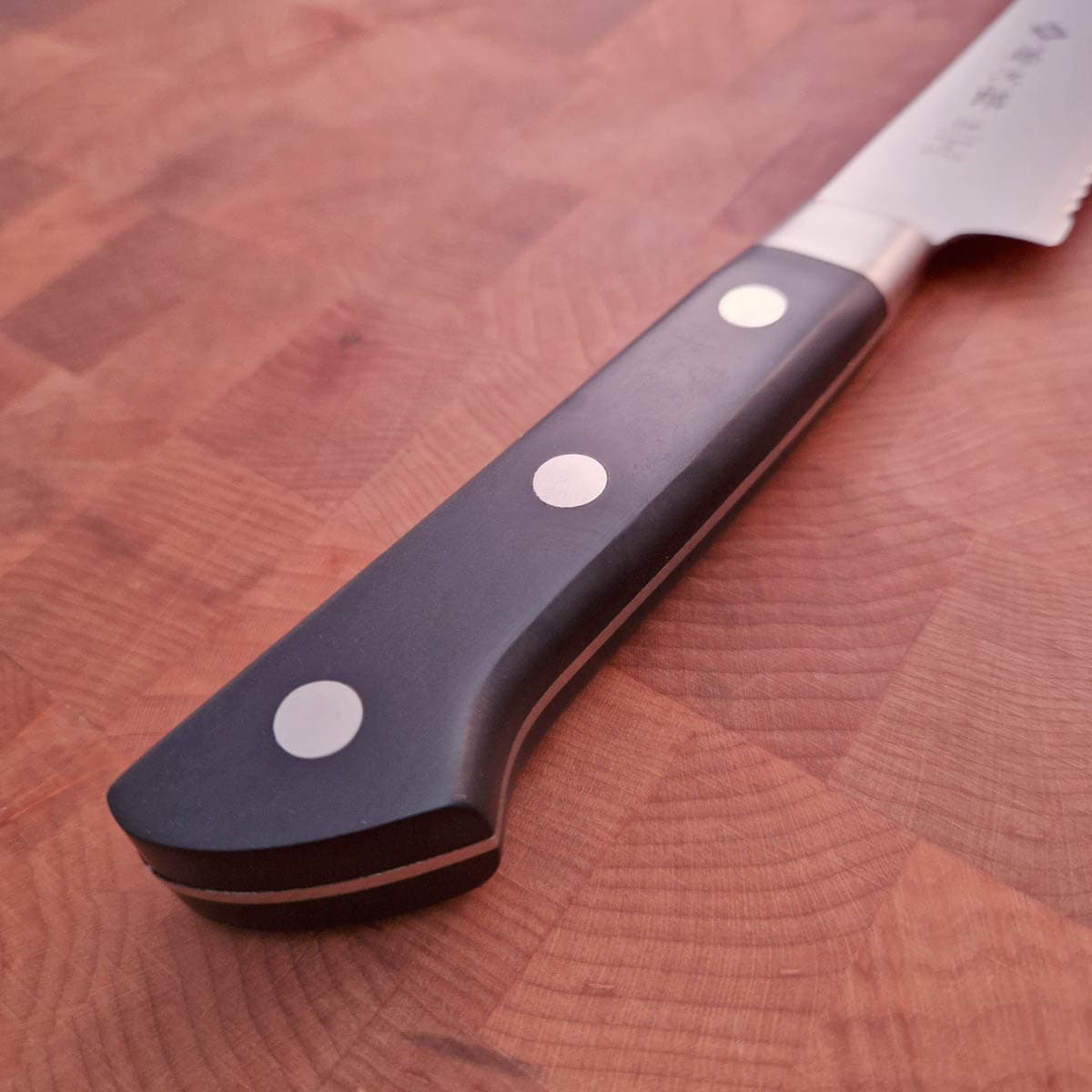 22cm Brødkniv DP3 Layer - TOJIRO bilde 5