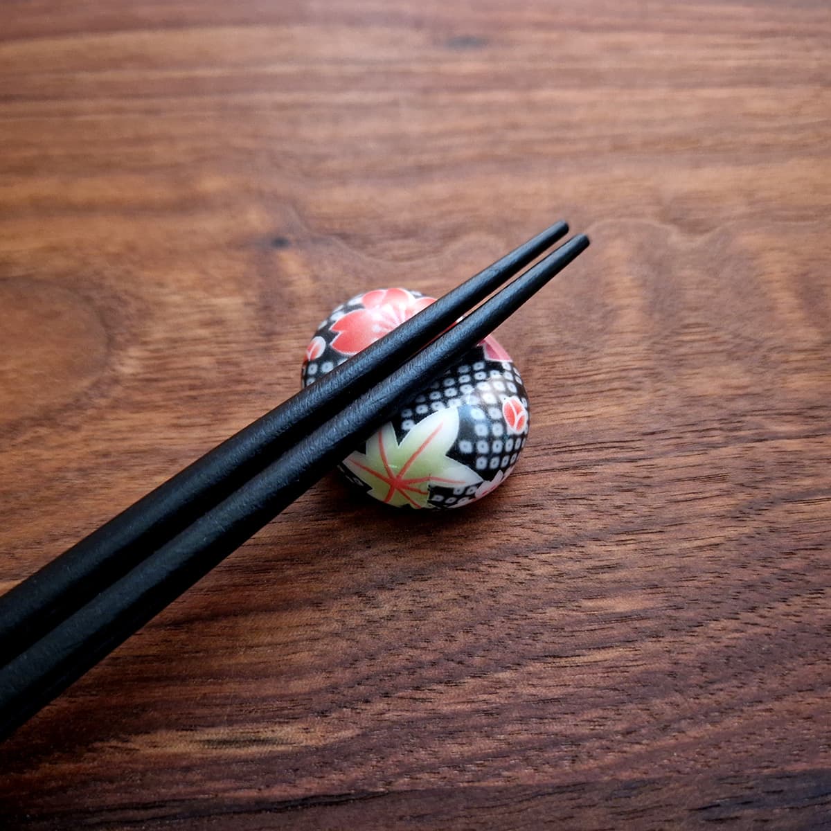 1 stk Spisepinner holder  "Sakura Black" - Tokyo design studio bilde 2