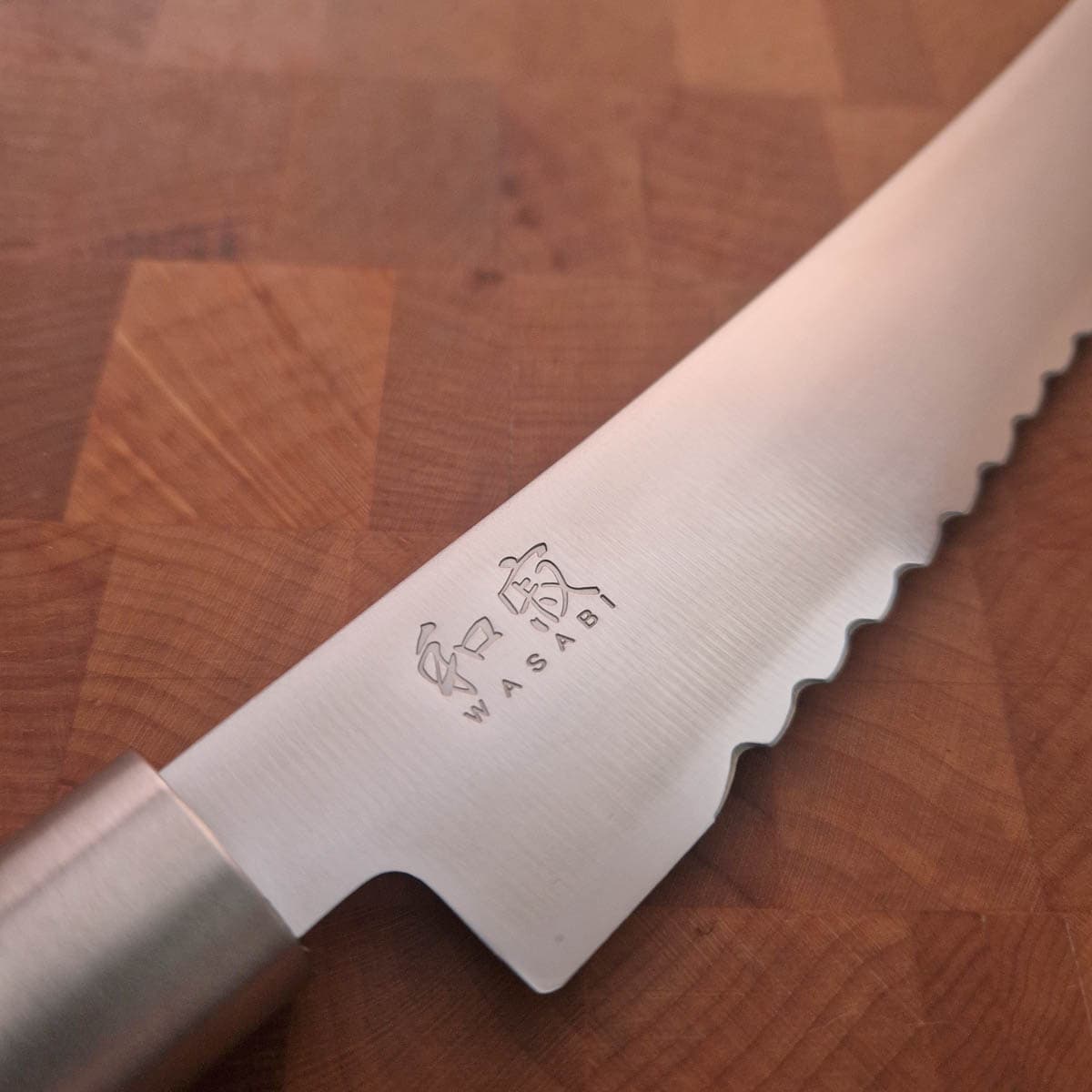 23cm Brødkniv - KAI WASABI BLACK bilde 2