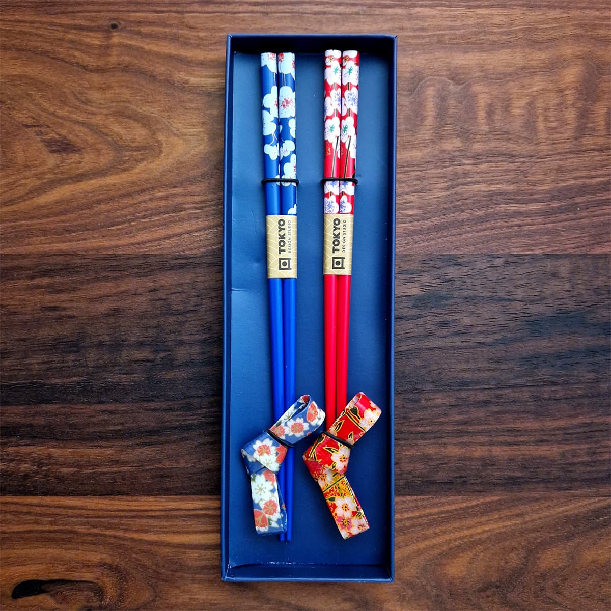 Spisepinner 2 par i gaveeske inkl holder "Washi Bow" - Tokyo design studio