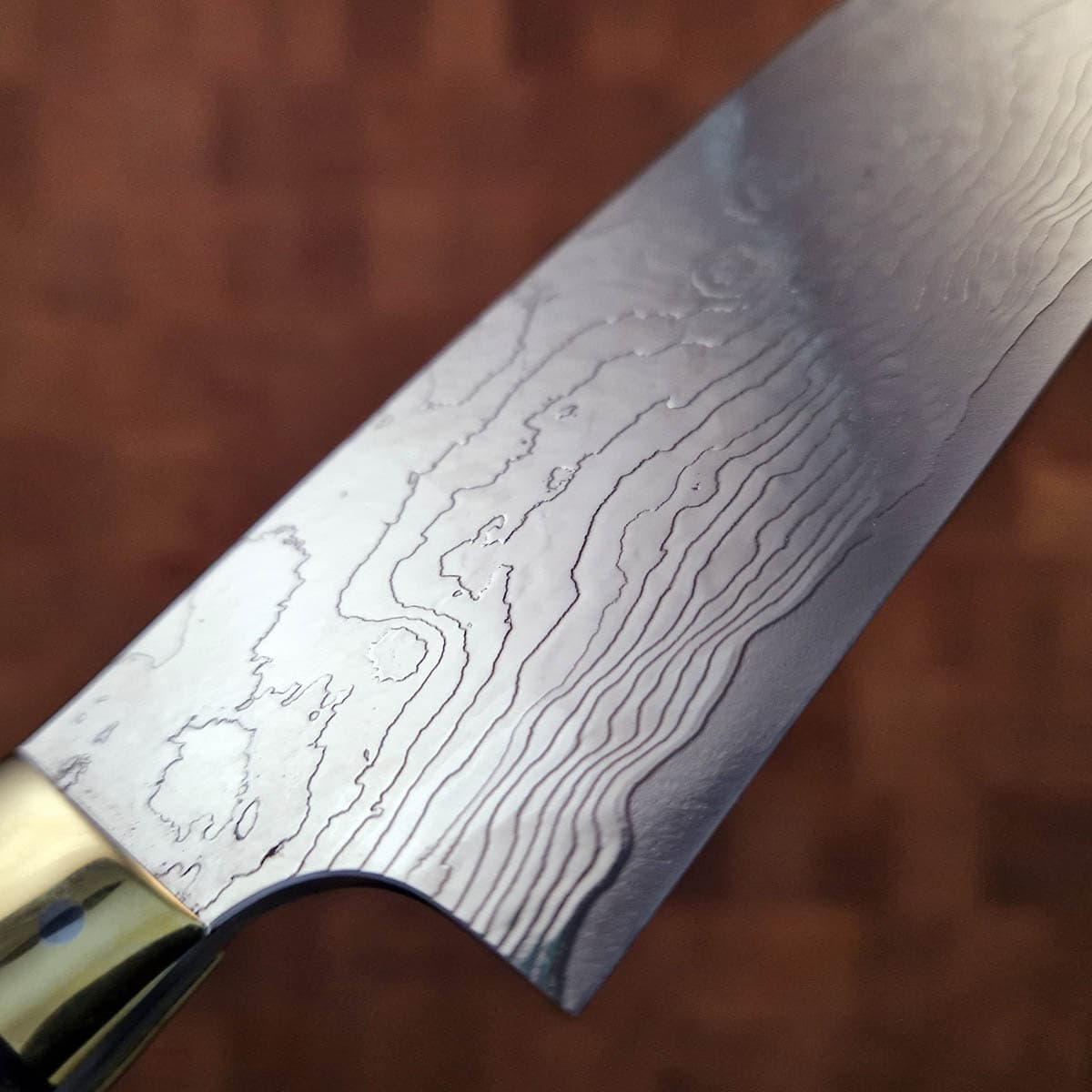 16.5cm Grønnsakskniv (Santoku) "Damask" VG10 - SAJI bilde 7