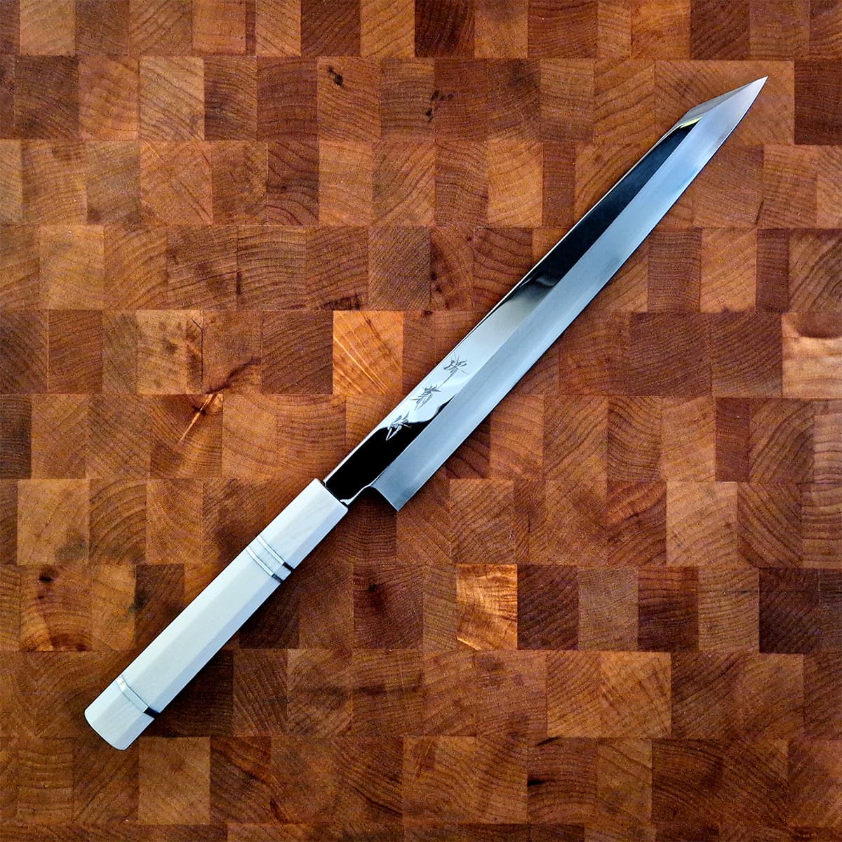 27cm Kiritsuke Yanagiba, Mirror Polished, SG2 pulverstål, inkl Saya - SAKAI KIKUMORI bilde 4