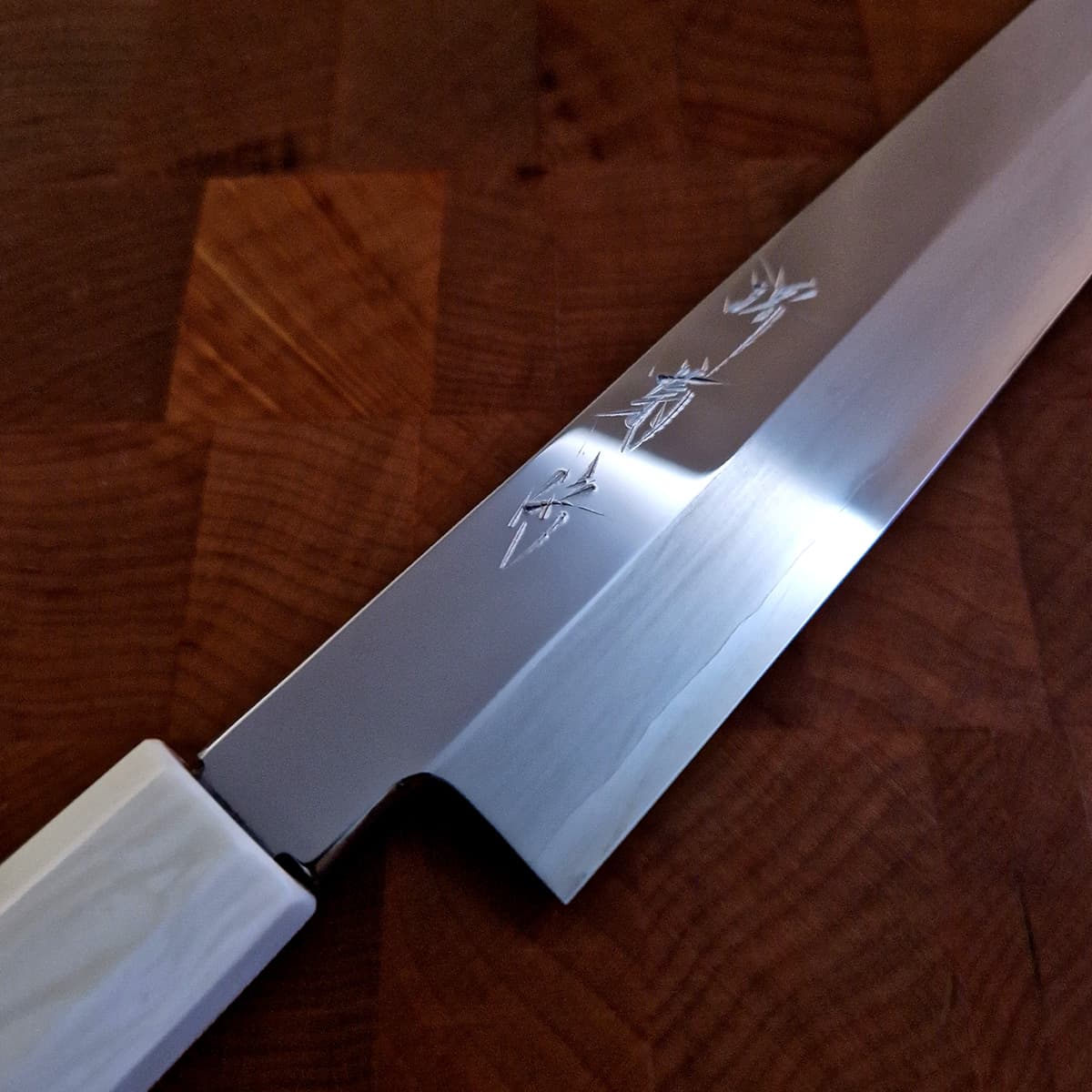 27cm Kiritsuke Yanagiba, Mirror Polished, SG2 pulverstål, inkl Saya - SAKAI KIKUMORI bilde 5