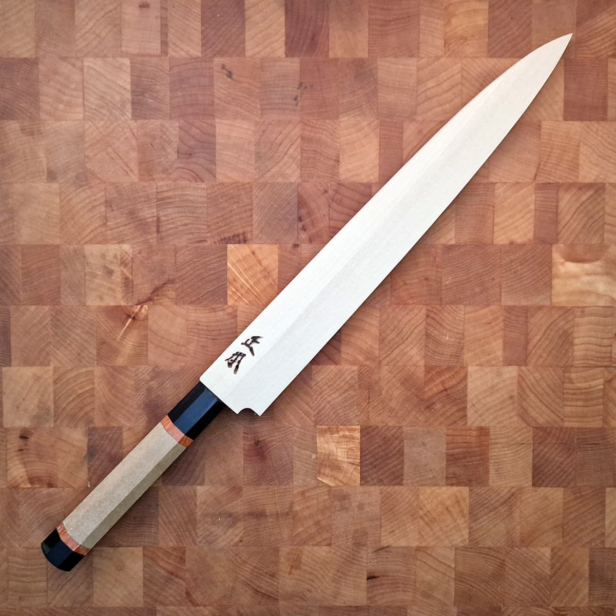 27cm Yanagiba, Aogami II, inkl Saya - MASAMOTO bilde 8