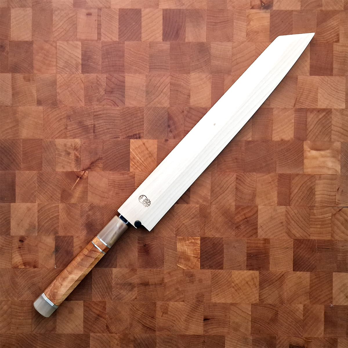 27cm Kiritsuke Yanagiba, Mirror Polished, Shirogami II, inkl Saya - SAKAI KIKUMORI bilde 8