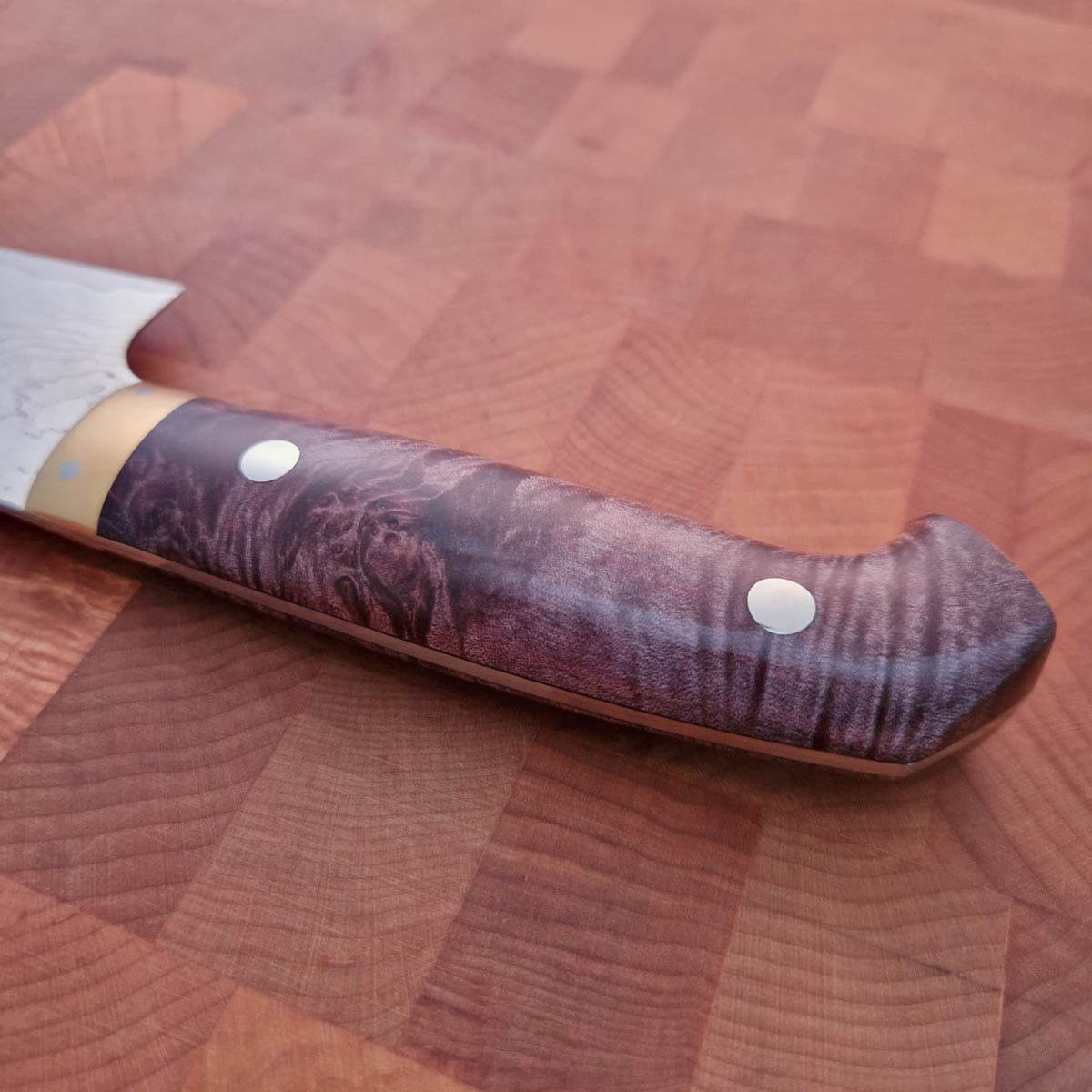 16.5cm Grønnsakskniv (Santoku) "Damask" VG10 - SAJI bilde 5
