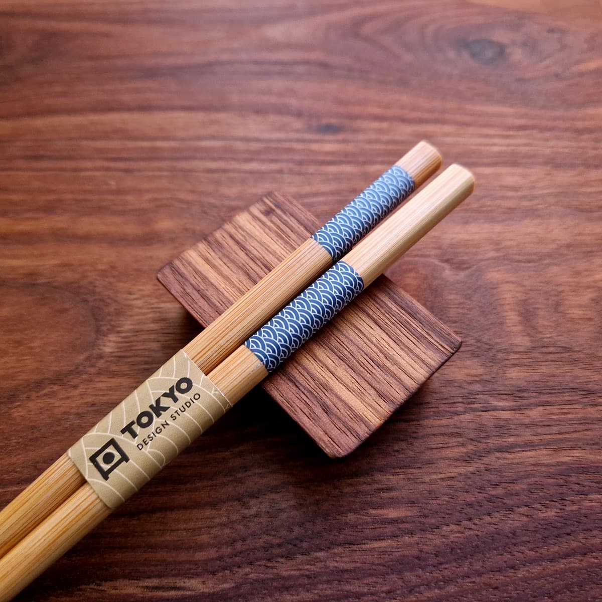 Spisepinner 5 par, Brun med blå dekor - Tokyo design studio bilde 2