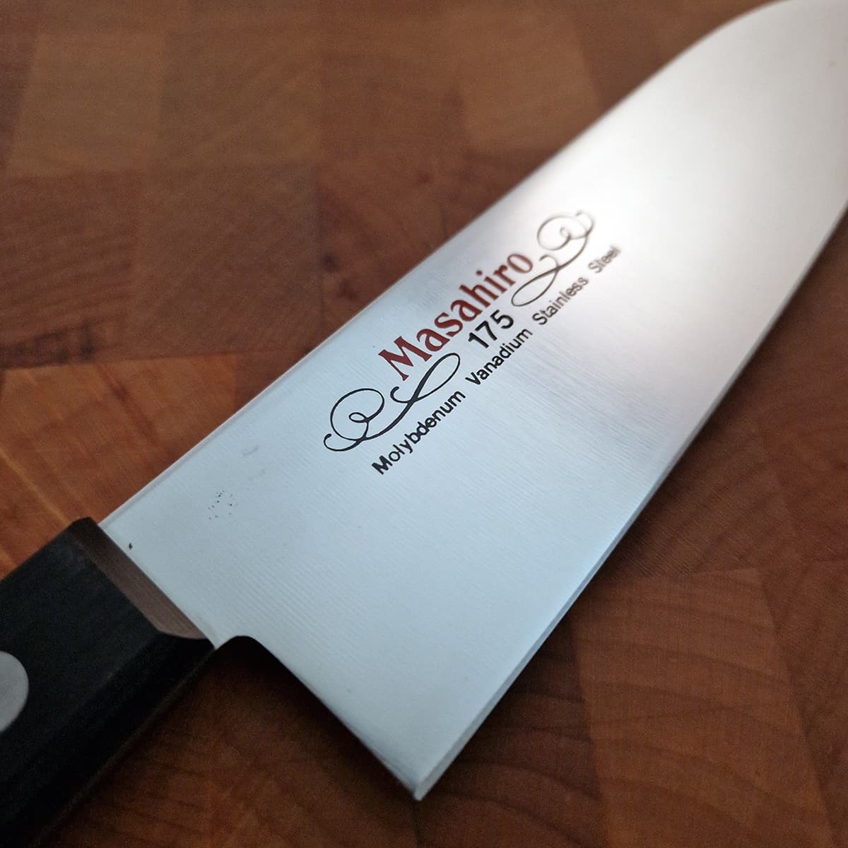 17,5cm Grønnsakskniv (Santoku), MV - MASAHIRO bilde 2