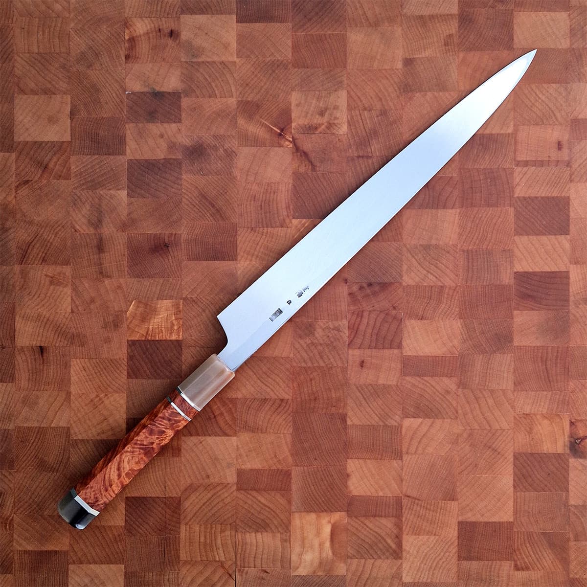 30cm Yanagiba, Mirror Polished, Shirogami II, inkl Saya - SAKAI KIKUMORI bilde 7