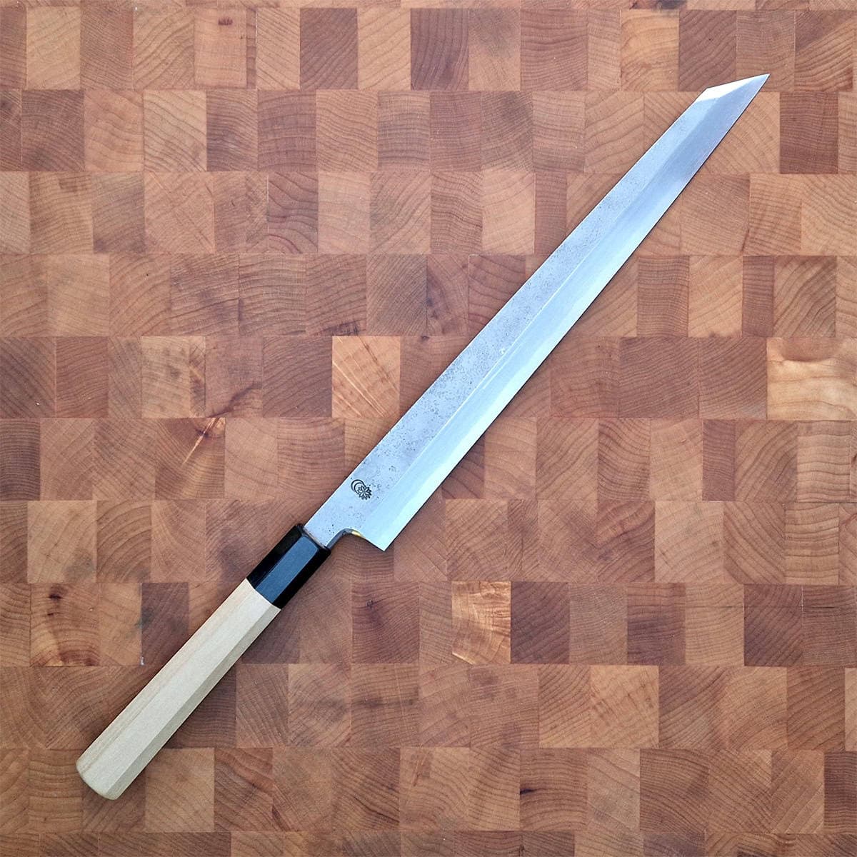 30cm Kiritsuke Yanagiba, Shirogami II, inkl Saya - SAKAI KIKUMORI bilde 4