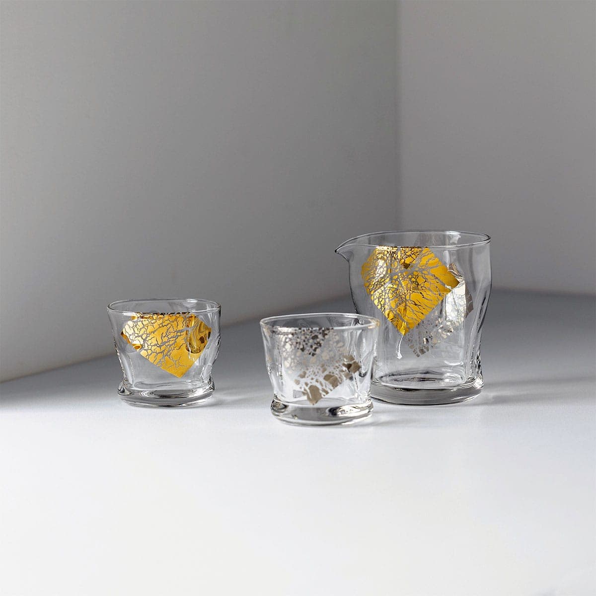 Sake sett, 2 glass + karaffel - KIRARI bilde 2
