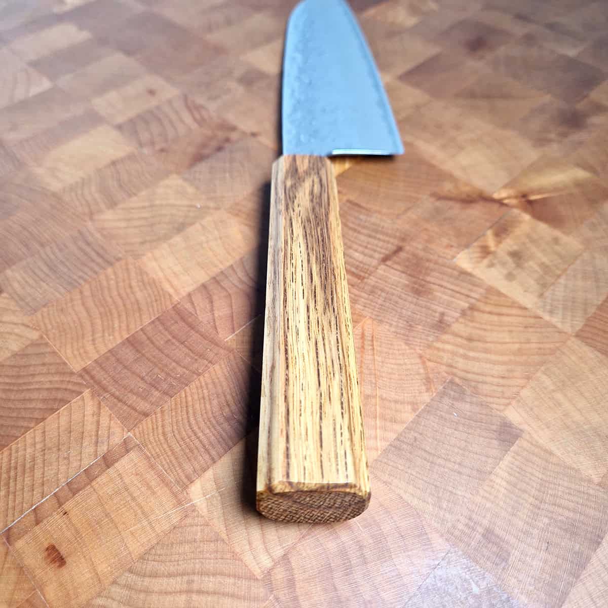 16,5cm Grønnsakskniv (Santoku) AUS10 TRISM, Eik - HARUYUKI bilde 5