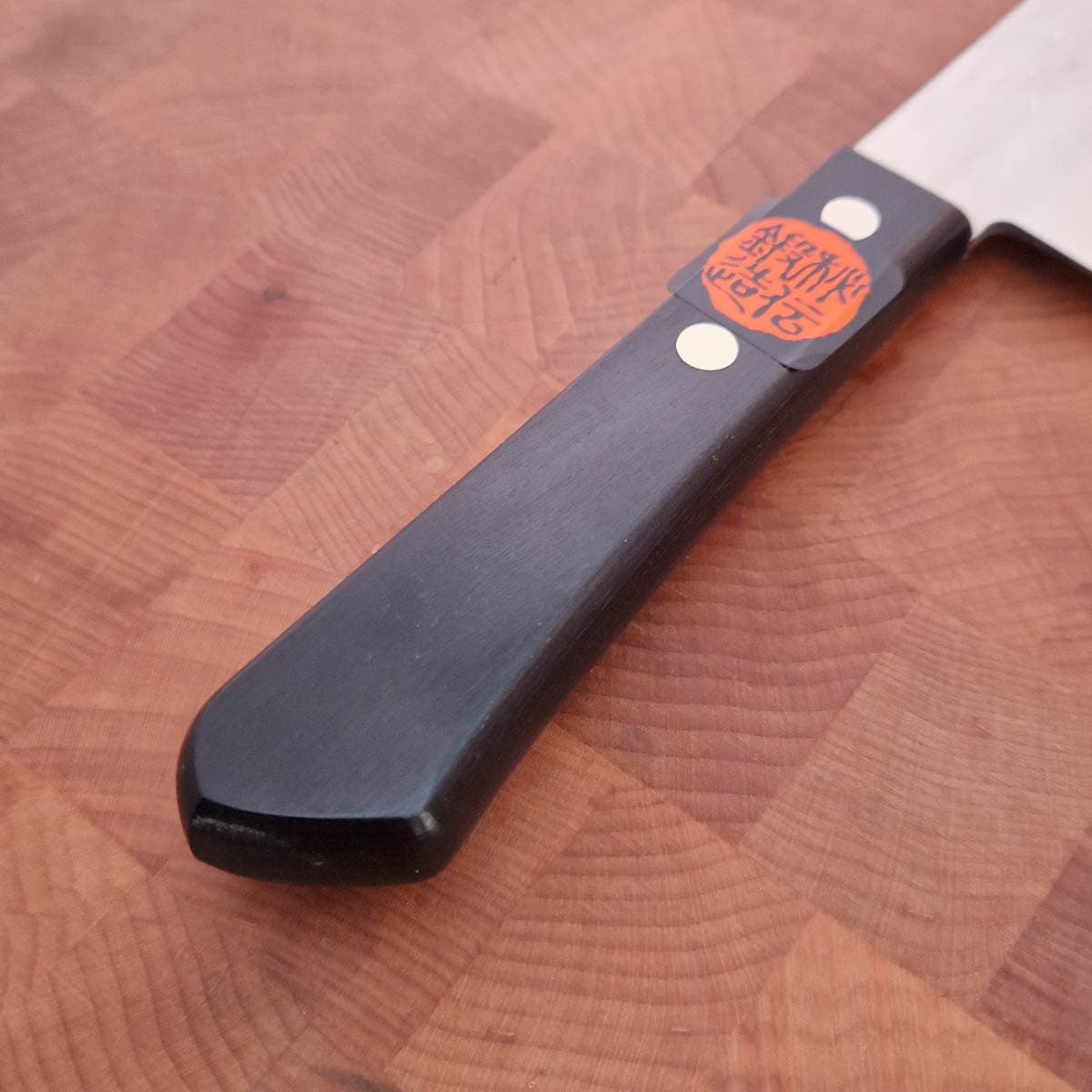 18cm Kokkekniv Nashiji VG10, Sort - TANAKA bilde 4