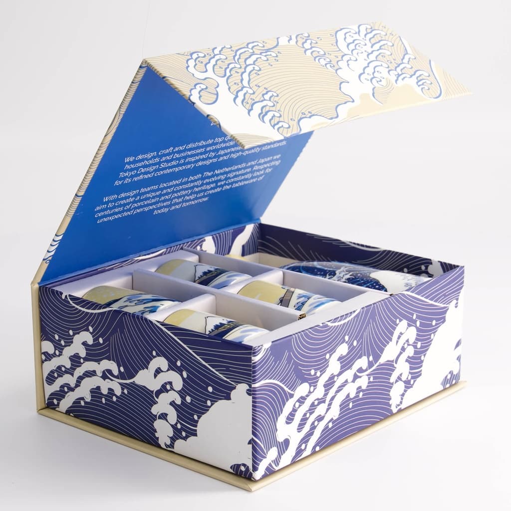 Sake sett, 4 kopper + karaffel "Kawaii Hokusai" - Tokyo design studio bilde 2