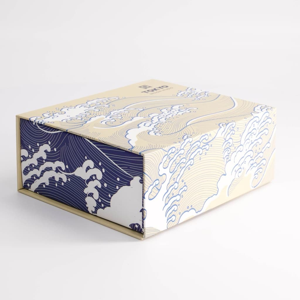 Sake sett, 4 kopper + karaffel "Kawaii Hokusai" - Tokyo design studio bilde 4