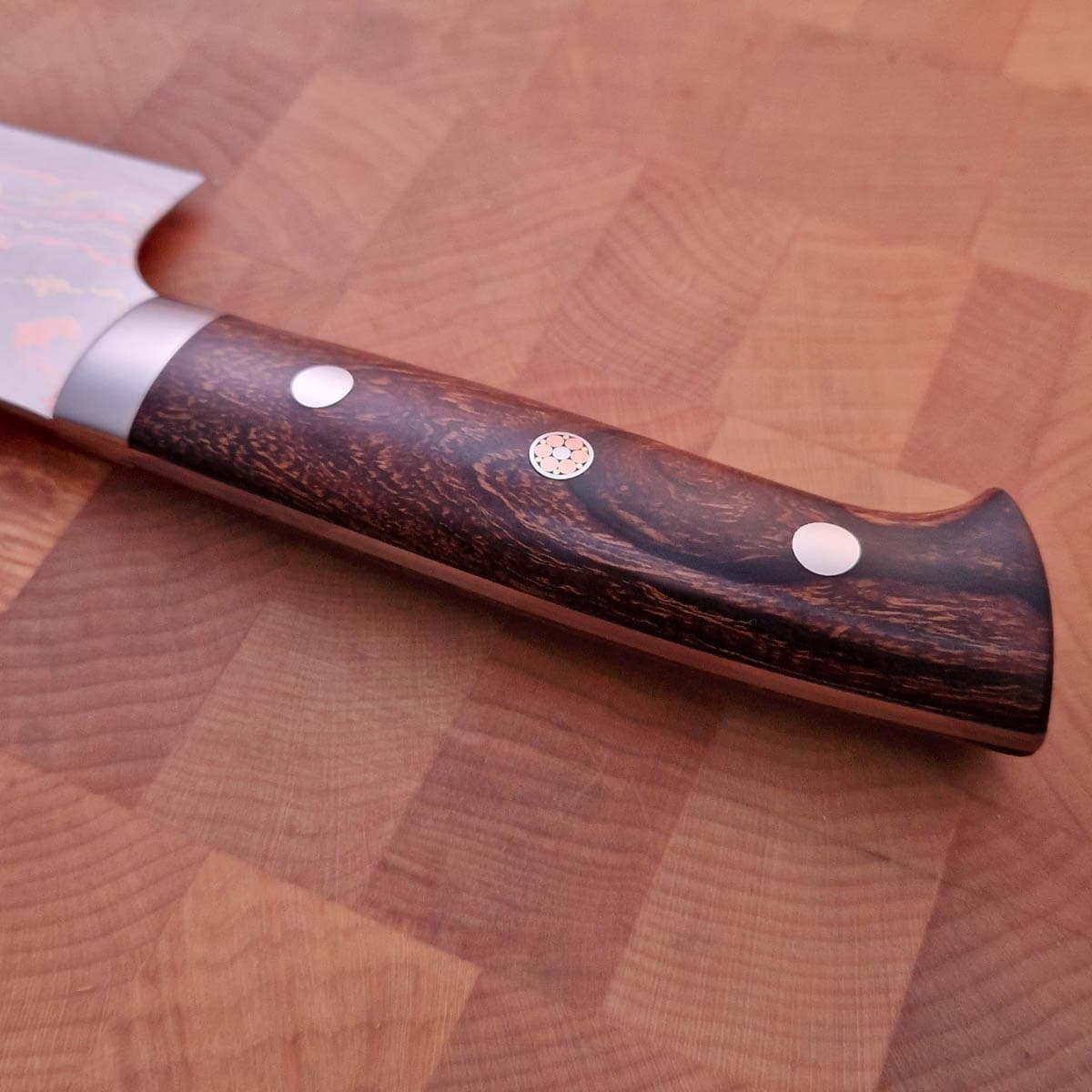 21cm Kokkekniv "Rainbow" damask, AOII - SAJI bilde 3