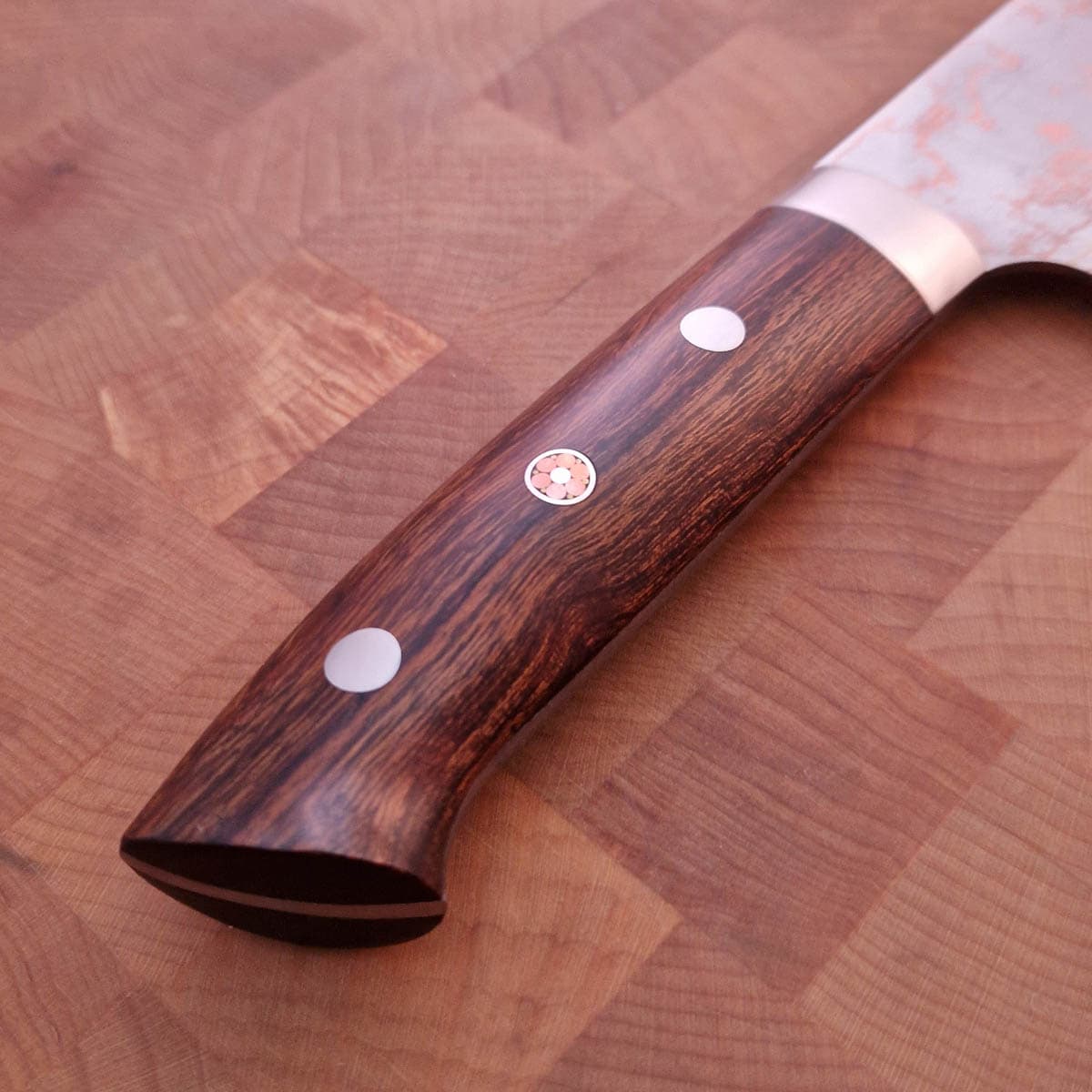 16,5cm Grønnsakskniv (Santoku) "Rainbow" damask, AOII - SAJI bilde 4