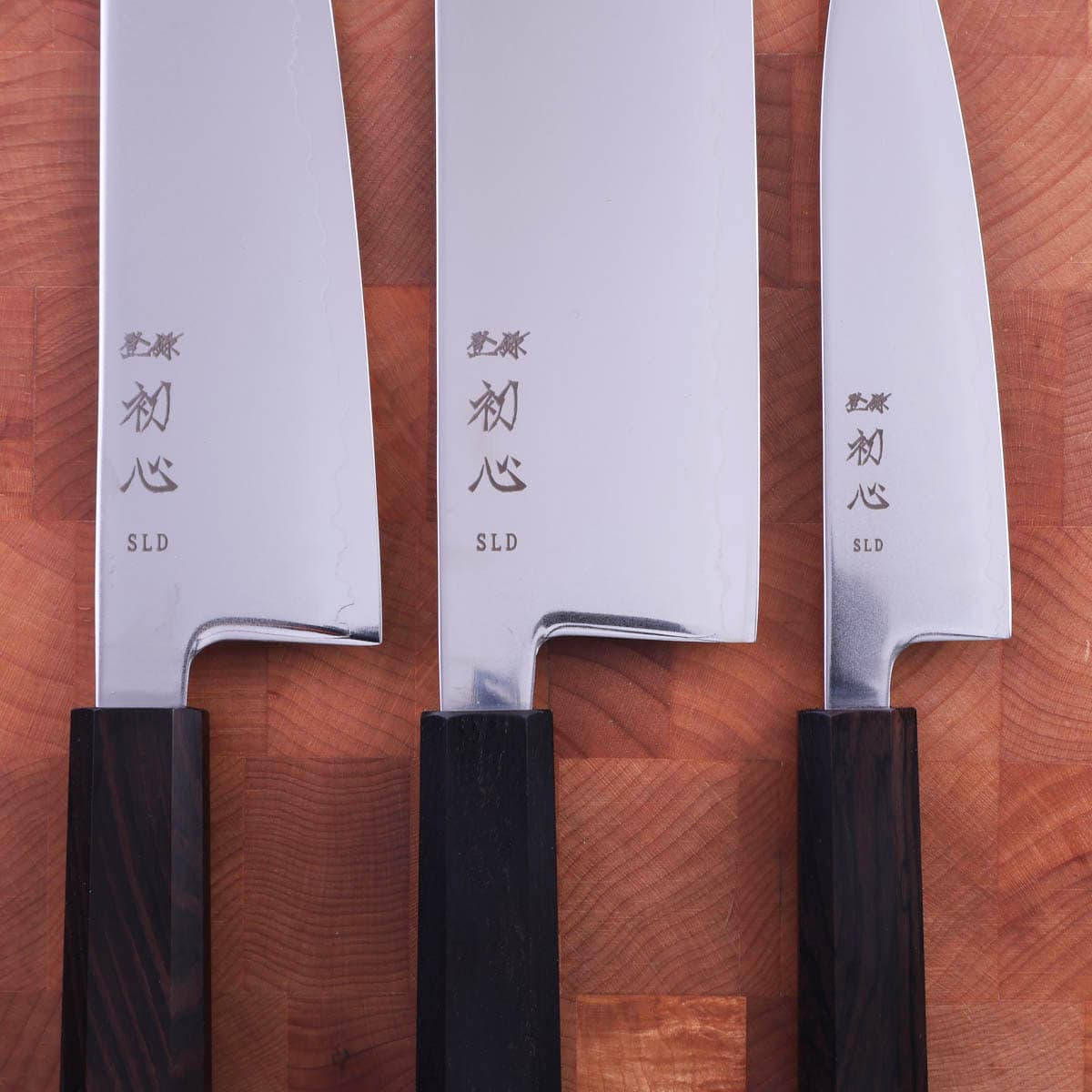Knivsett, Santoku, Nakiri &amp; Petty, Akarui - Hatsukokoro bilde 3