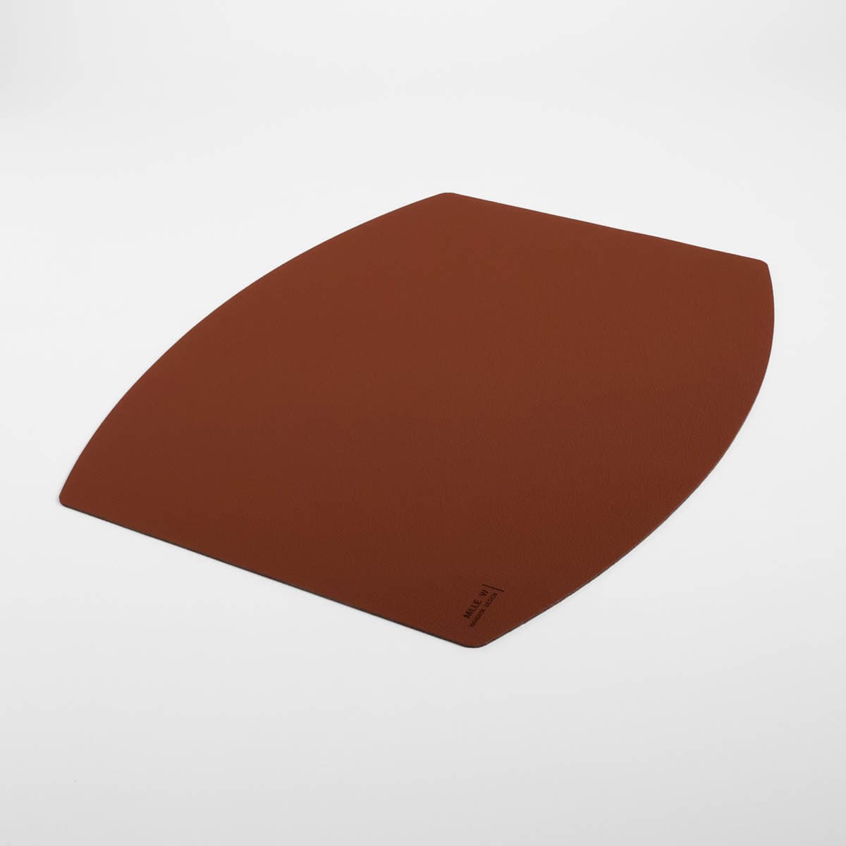 Bordmatte "Ellips", Resirkulert italiensk lær/skinn,  Cognac (45x35cm) - MiLLE W bilde 3