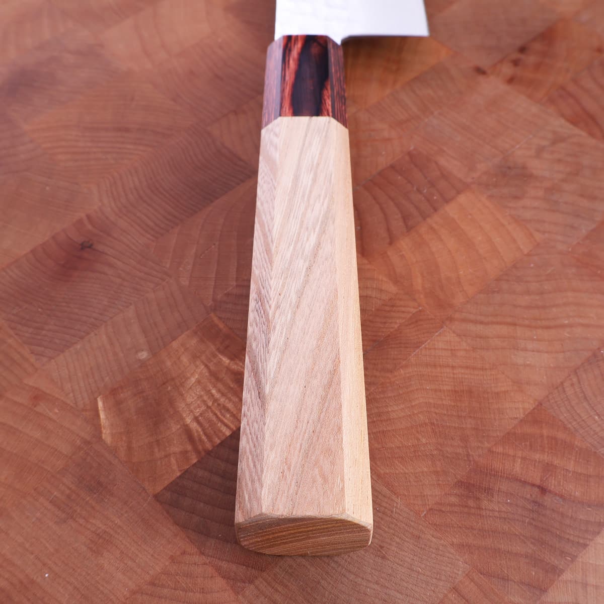21cm Kokkekniv (gyoto), WA/Damask, VG10 - Sakai Takayuki bilde 3