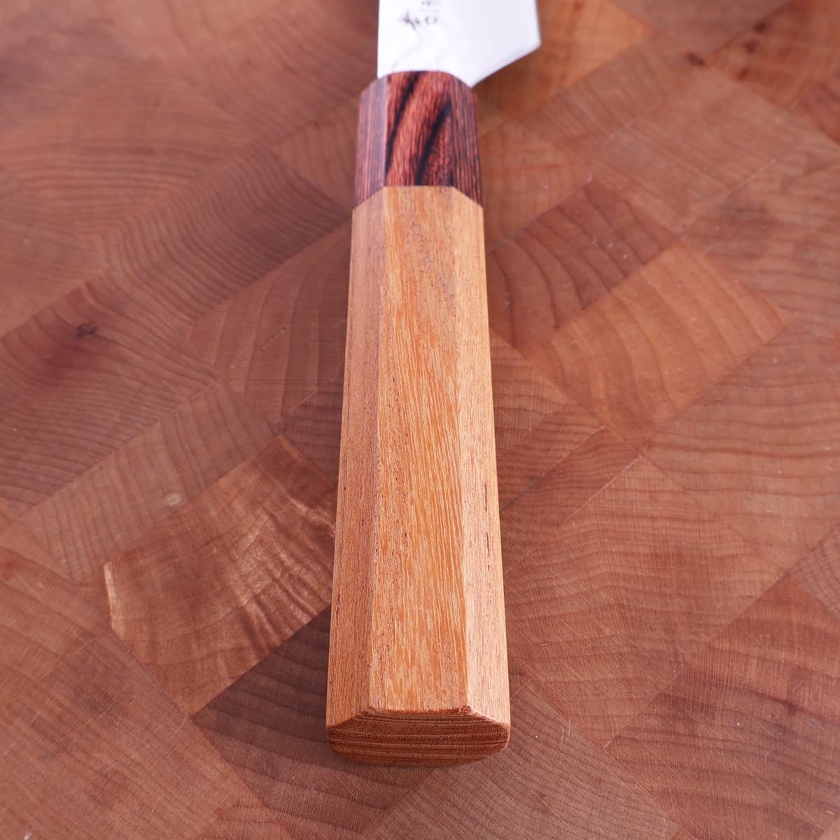 12cm Universalkniv (petty), WA/Damask, VG10 - Sakai Takayuki bilde 3