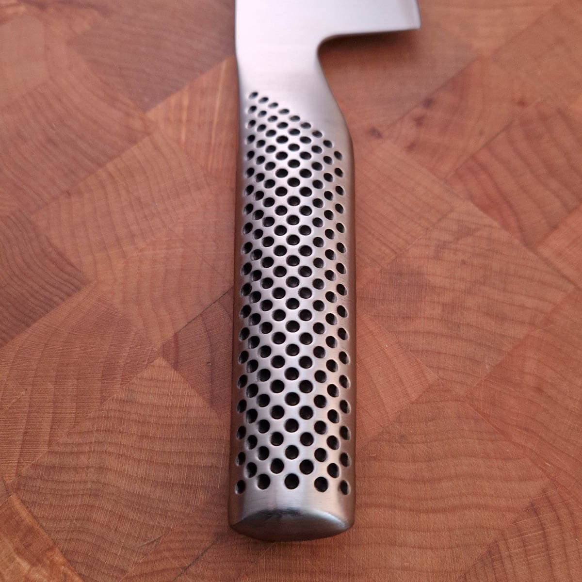 18cm Grønnsakskniv (santoku) - GLOBAL bilde 3