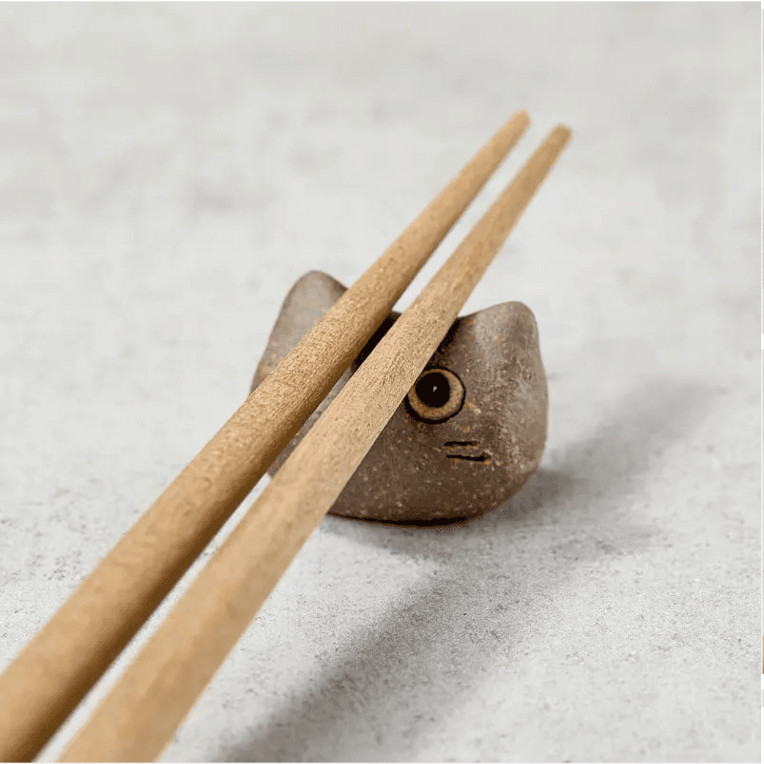 Spisepinneholder "Maneki-neko", håndlaget  - Nishikidori bilde 2