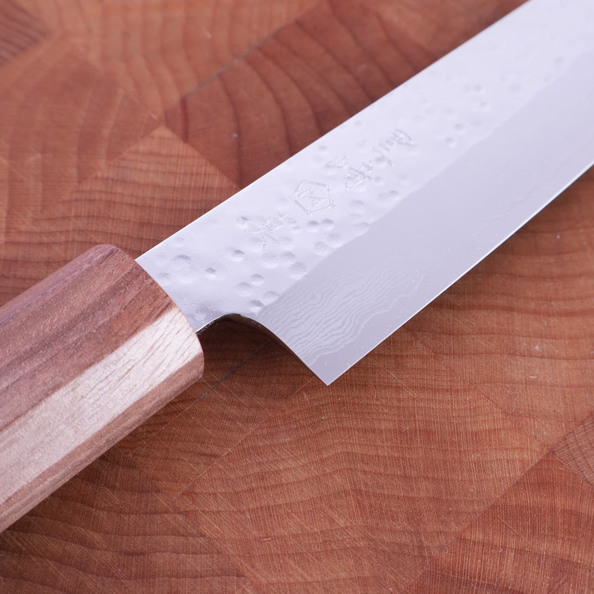 13.5cm Universalkniv (Petty), Damask/Tsuchime, VG7 - MAKOTO KUROSAKI bilde 2