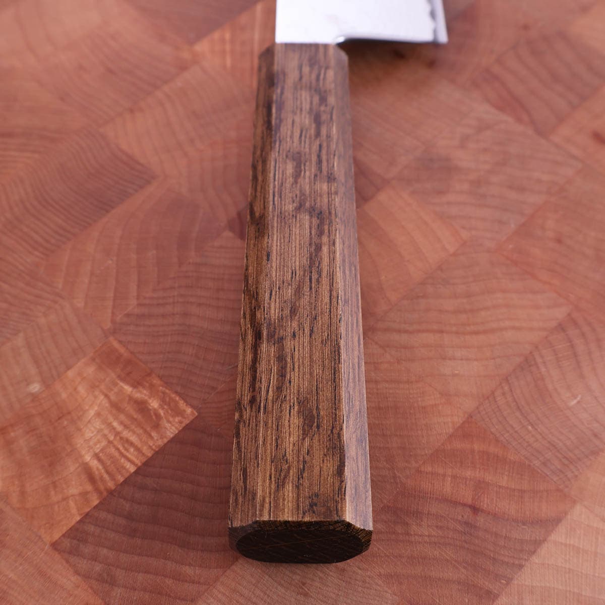 16,5cm Grønnsakskniv (Santoku), Damask, Eik, VG10 - HARUYUKI bilde 3