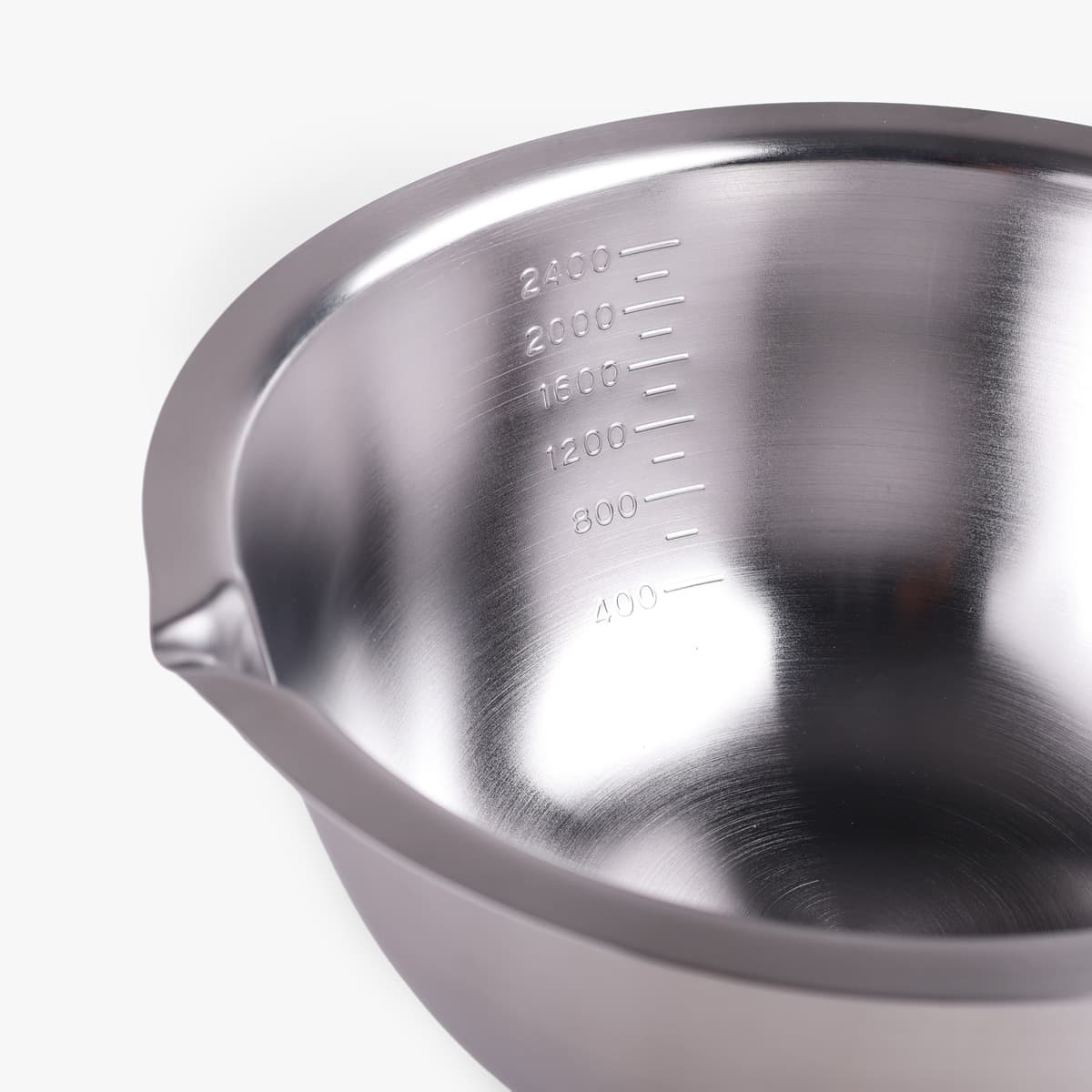 Bolle i rustfritt elektropolert 18-8 stål med tut og målestreker, 21cm - KOINU bilde 3